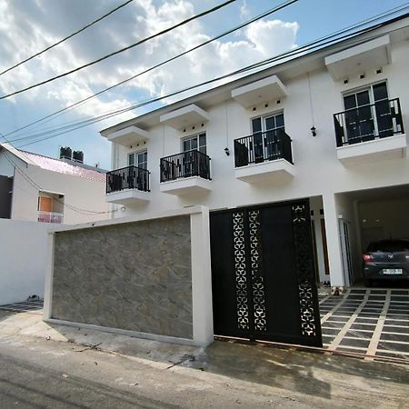 House Of Bedjo Powered By Cocotel يوغياكارتا المظهر الخارجي الصورة